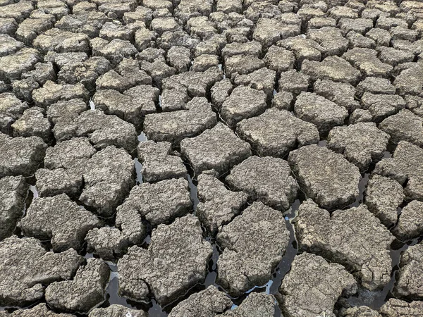 乾燥した割れた湖底のテクスチャ 地球温暖化 — ストック写真