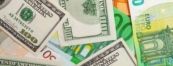 панорама текстуры из банкнот США и евро