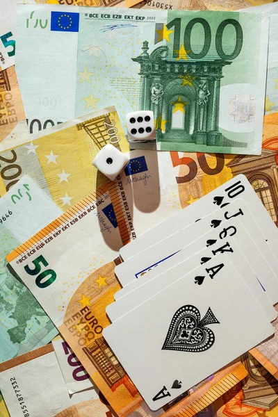 Dados Jugar Las Cartas Paño Verde Casino Dólares Billetes Euros — Foto de Stock