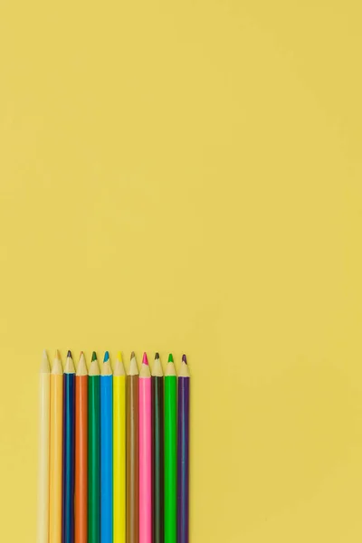 Colored Pencils Yellow Background — Stock Photo, Image