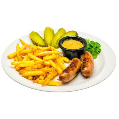 Beyaz arka planda eti olan lezzetli yemekler.