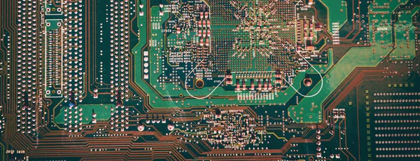 Bitcoin Panorâmica Fundo Chip Computador Cai — Fotografia de Stock