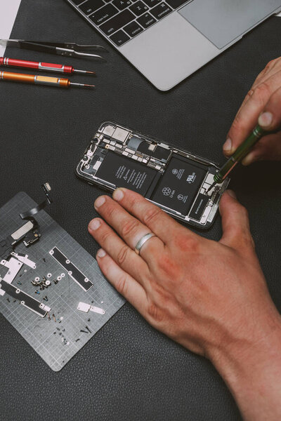 st. Bucuresti 99, Chisinau, Moldova, repair shop"Irazbil" - 20.07.2021 mobile phone repair