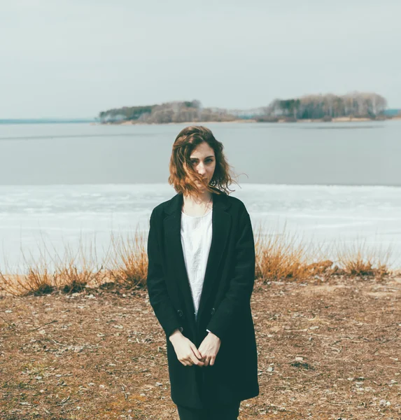 Mädchen auf dem See — Stockfoto