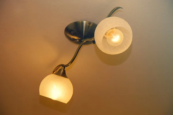 Duas lâmpadas — Fotografia de Stock