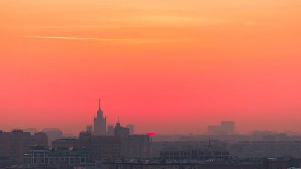 Sonnenaufgang Über Moskau Blick Von Der Aussichtsplattform Auf Die Sperlingshügel — Stockfoto