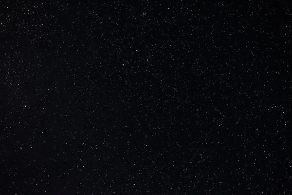 夜空中的星星都是特写 夏日的夜空 免版税图库照片