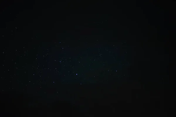 Sterne Nachthimmel Durch Die Wolken Einer Sommernacht — Stockfoto