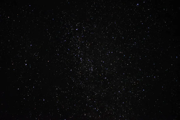Estrellas Cielo Nocturno Través Las Nubes Una Noche Verano Imagen de archivo