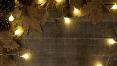 Sonbahar tatili. Ahşap arka planda. sonbahar arkaplanı