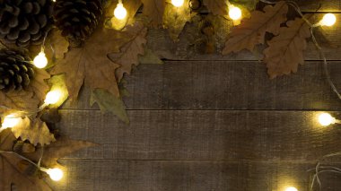 Sonbahar tatili. Ahşap arka planda. sonbahar arkaplanı