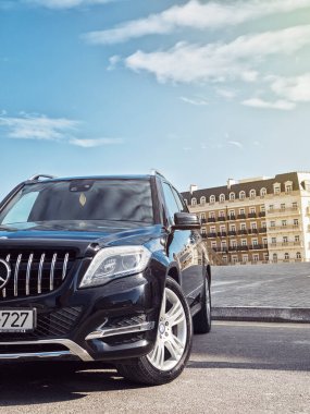 Bakü, Azerbaycan - 7 Eylül 2021: Mersedes-Benz arabası