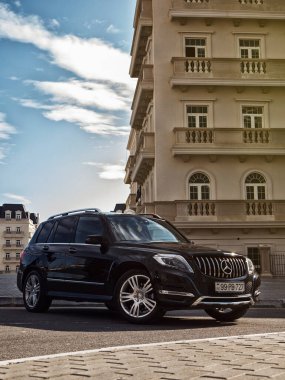 Bakü, Azerbaycan - 7 Eylül 2021: Mersedes-Benz arabası