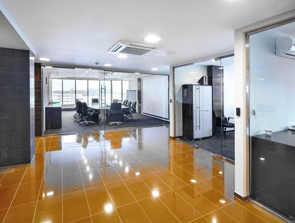 Ofis Moda Kabinesi Modern İş Merkezi