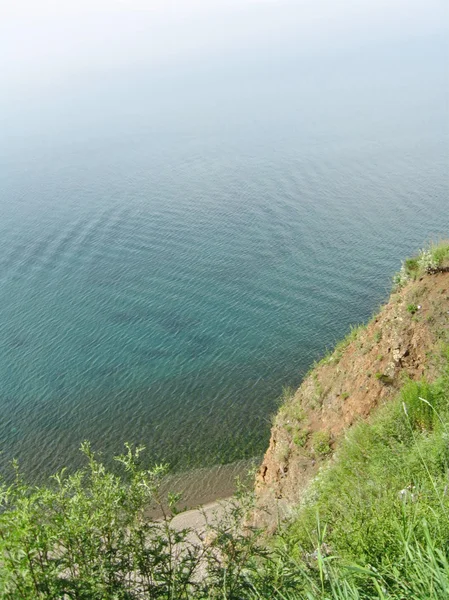 海岸的湖 — 图库照片