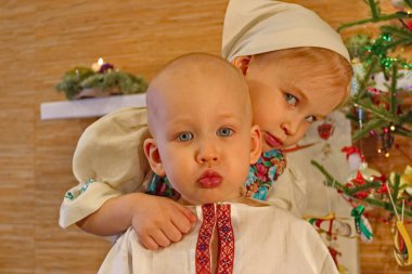 erkek ve kız kardeş