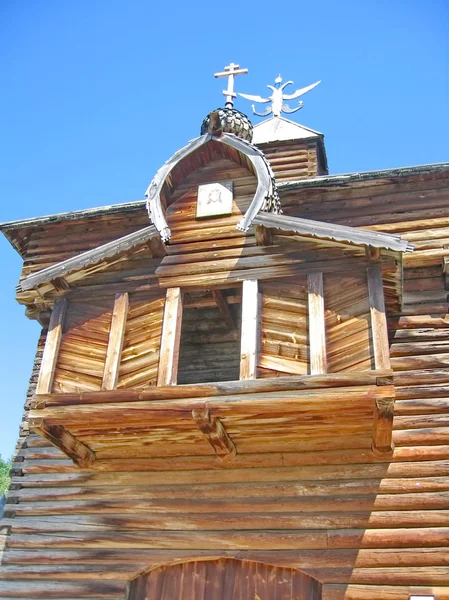 Antiga arquitetura de madeira russa — Fotografia de Stock