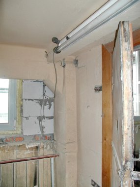 Eski Beton merdiven çatı