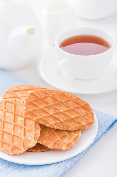 Xícara de chá com waffles doces — Fotografia de Stock