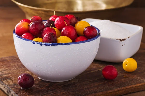 Fresh cherry plums — Stock Photo, Image