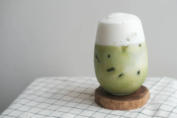 Een Glas Ijsgroene Thee Latte Stockfoto