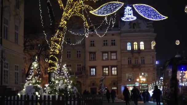 Christmas decorations. Strings of lights umbrella — Stock Video