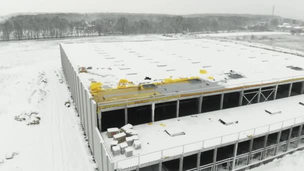 Bygging av logistikksenter om vinteren – stockvideo