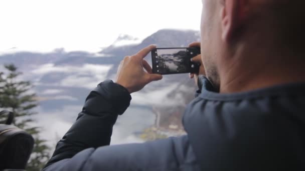 Hallstatt meer. Prachtige ochtend viev van Hallstatt dorp — Stockvideo