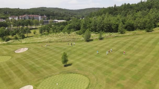 Vista aérea do campo de golfe — Vídeo de Stock