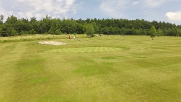 Vista aérea del campo de golf — Vídeos de Stock