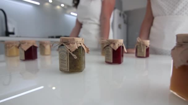 Mansikkahillon valmistus — kuvapankkivideo