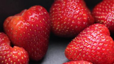 Çilek reçeli hazırlama