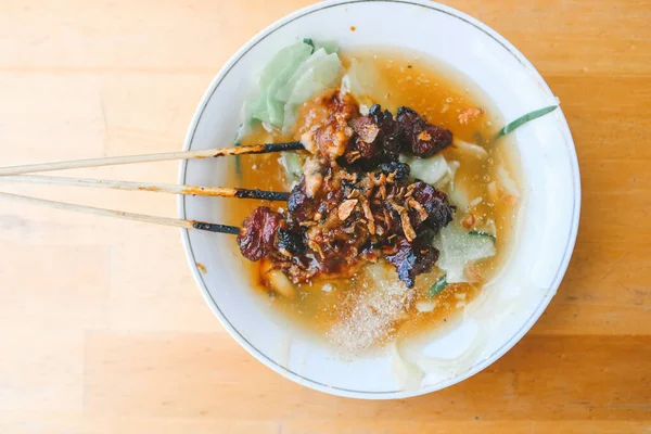 Mie Ongklok Macarrão Tradicional Wonosobo Indonésia Com Satay — Fotografia de Stock