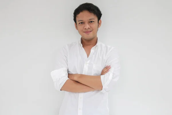 Jovem Asiático Vestindo Camisa Branca Está Segurando Mãos Cruzadas Com — Fotografia de Stock