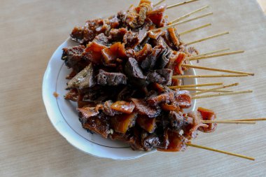 Sate Cingur ya da dil satay, Endonezya 'dan geleneksel meze..