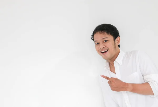 Smile Young Asian Man White Shirt Hand Point Empty Space — Stock Photo, Image