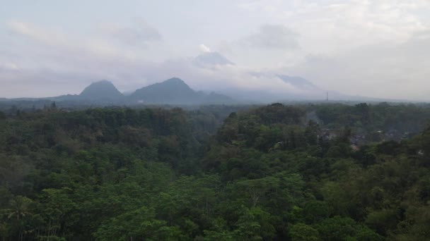 Letecký Pohled Krajinu Mount Merapi Rýžovým Polem Vesnicí Yogyakartě Indonésie — Stock video