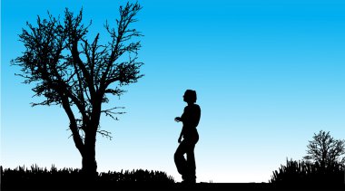 güneşli bir havada kadın.