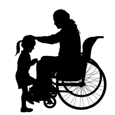 Adam kızı ile tekerlekli sandalyede.