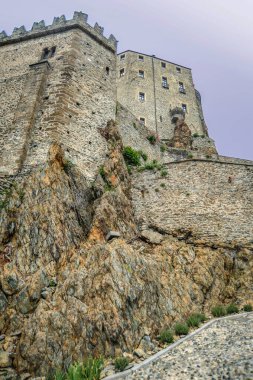 On the mountain, Porkeriana was located in the fortress of the Roman legionaries, and after a century Outpost of Charlemagne. In the 10th century, the Archangel Michael Abbey was built on this site.     