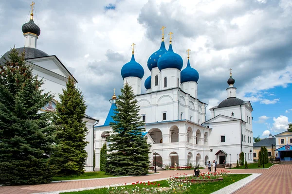 Висоцький Побудований Високому Пагорбі Монастир Серпухові Був Духовним Освітнім Центром Стокова Картинка