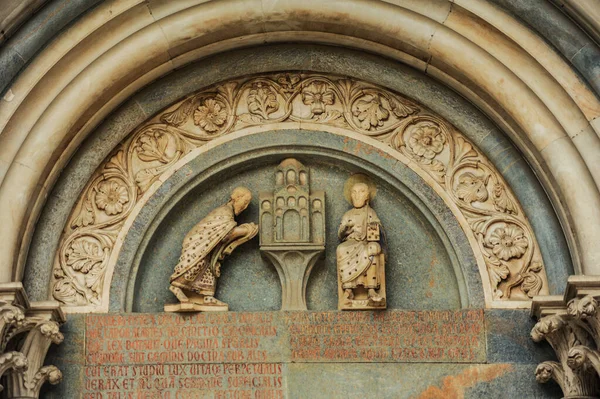 Базилика Святого Андрея Красивый Памятник Ранней Итальянской Готики Сохраняющий Черты — стоковое фото