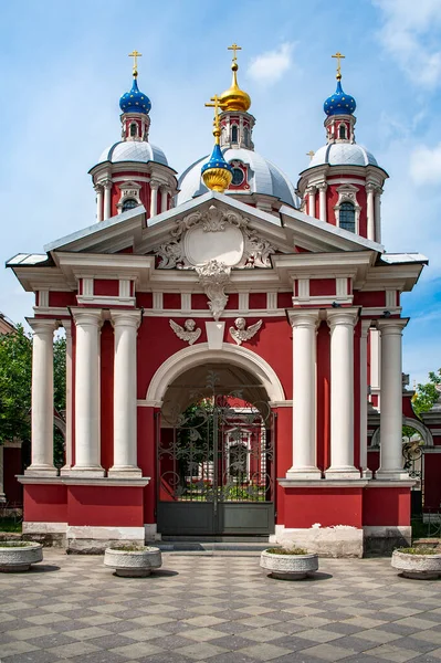 Templo Mais Majestoso Luxuoso Margem Oposta Rio Moscou Partir Kremlin — Fotografia de Stock