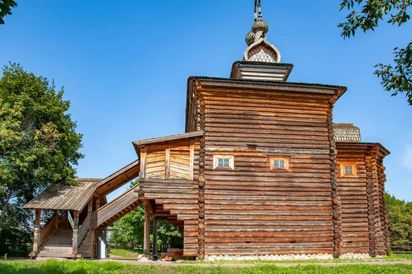 Kuzey Rusya Nın Orijinal Mimarisi Terk Edilmiş Köyler Arasında Arkhangelsk — Stok fotoğraf