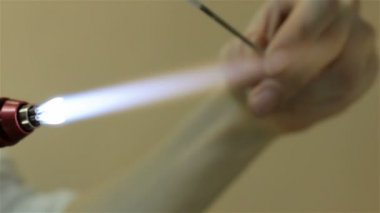 Cam boncuk, altıncı video üreten