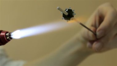 Cam boncuk, onbirinci video üreten