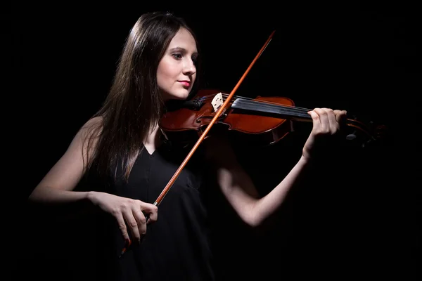 바이올린에 웃는 여자 — 스톡 사진