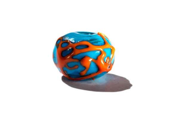 Handgjorda orange och blå glaspärla — Stockfoto