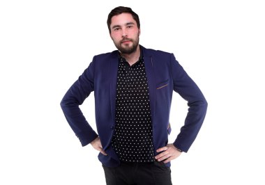 Mavi ceketli sakallı konuksever adamı