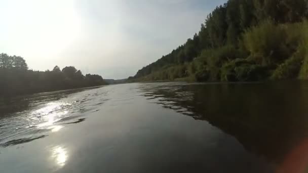 Timelapse en kayak sur la rivière 